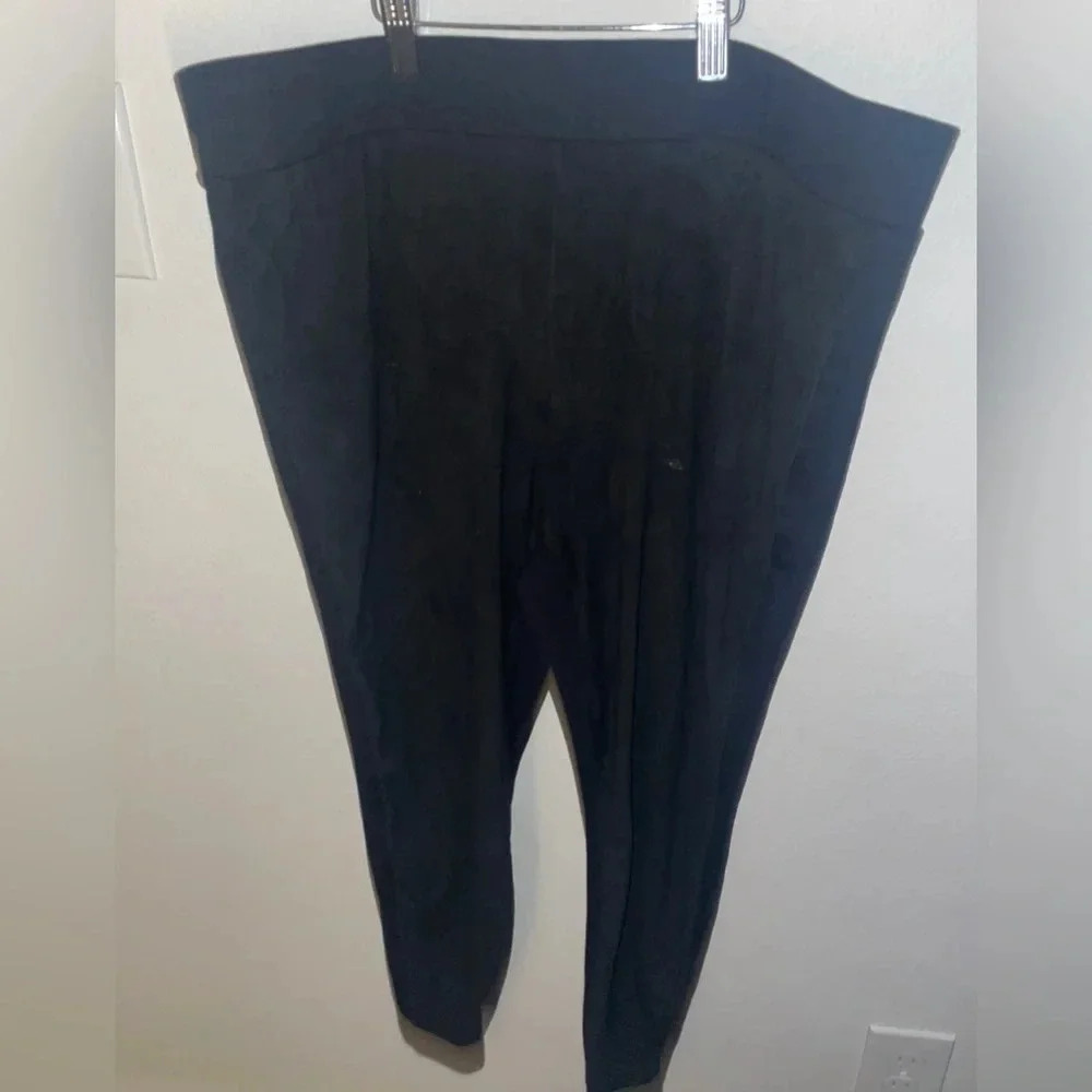 Torrid black suede pull‎ on pants size 3